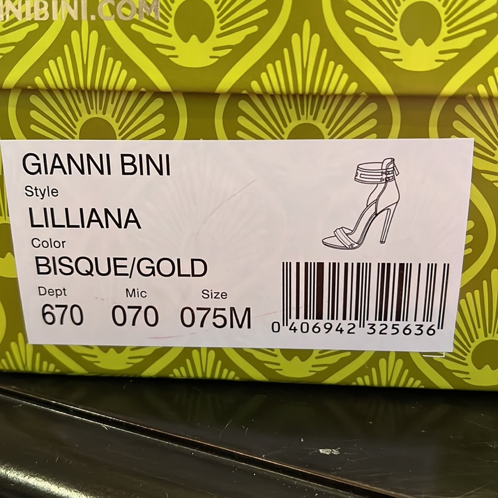 Gianni Bini Nude Heels - Picture 6 of 7